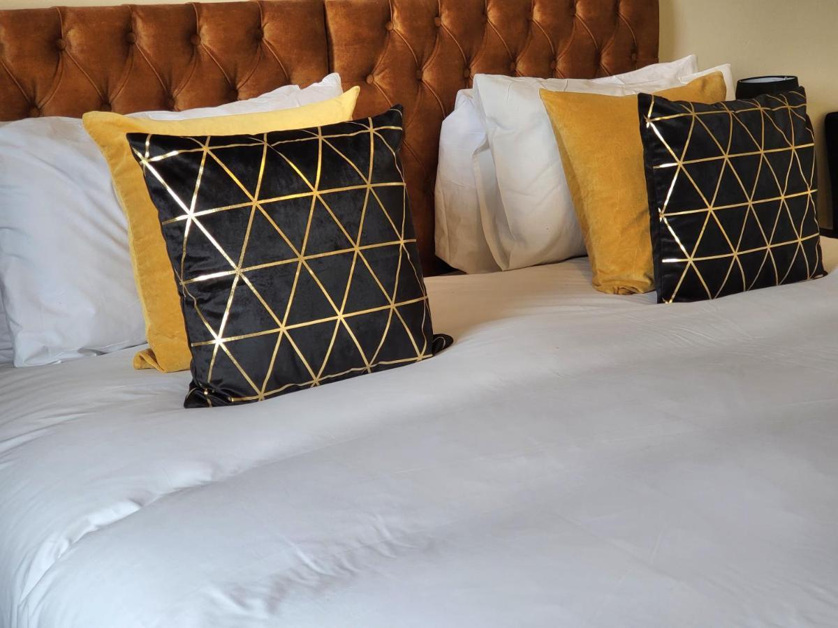4 Bedrooms Apartment By Sensational Stay Short Lets & Serviced Accommodation EDI Kültér fotó