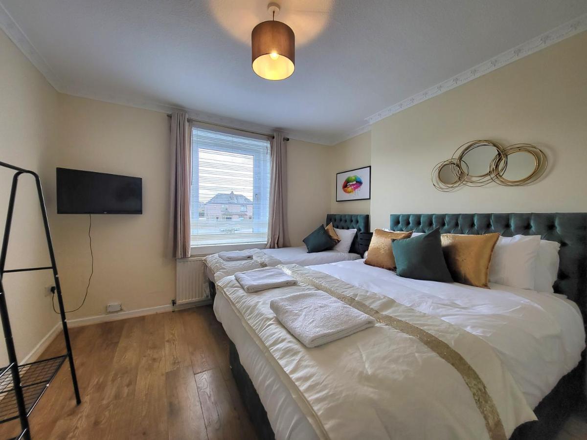 4 Bedrooms Apartment By Sensational Stay Short Lets & Serviced Accommodation EDI Kültér fotó