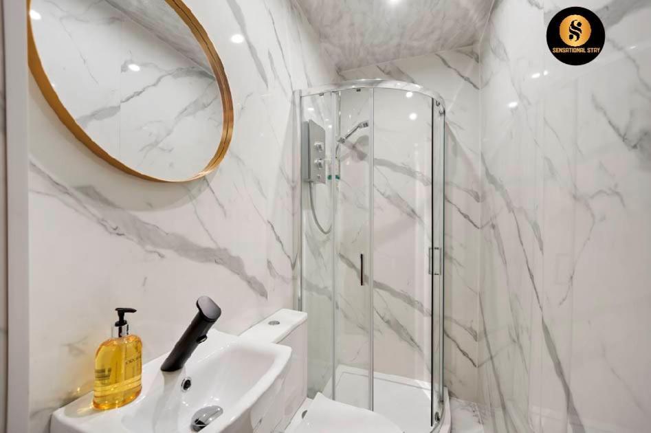 4 Bedrooms Apartment By Sensational Stay Short Lets & Serviced Accommodation EDI Kültér fotó