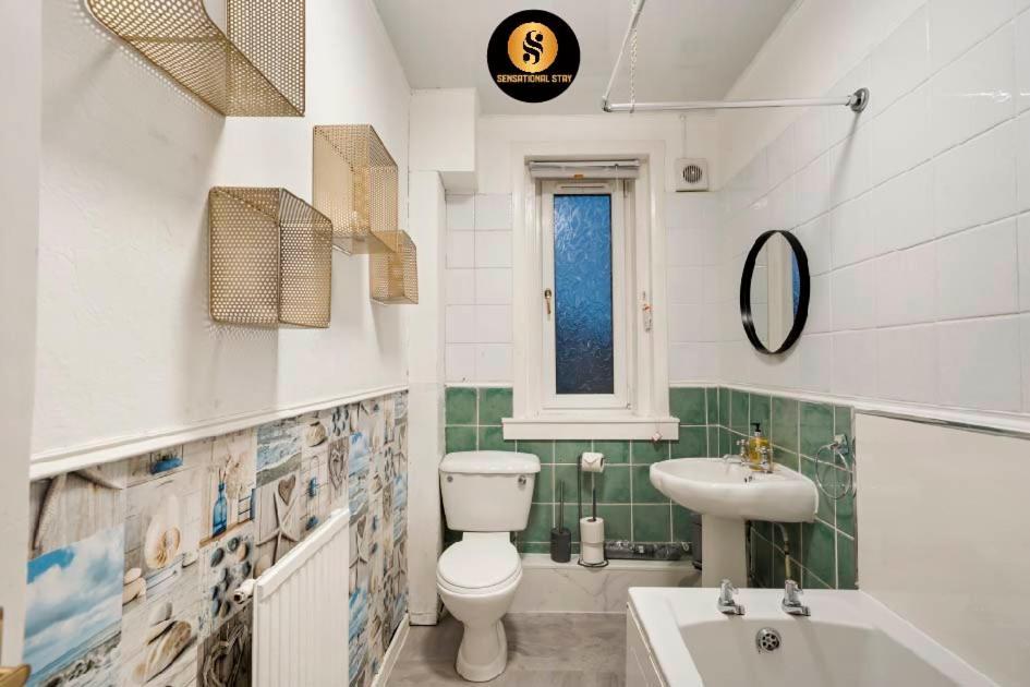 4 Bedrooms Apartment By Sensational Stay Short Lets & Serviced Accommodation EDI Kültér fotó