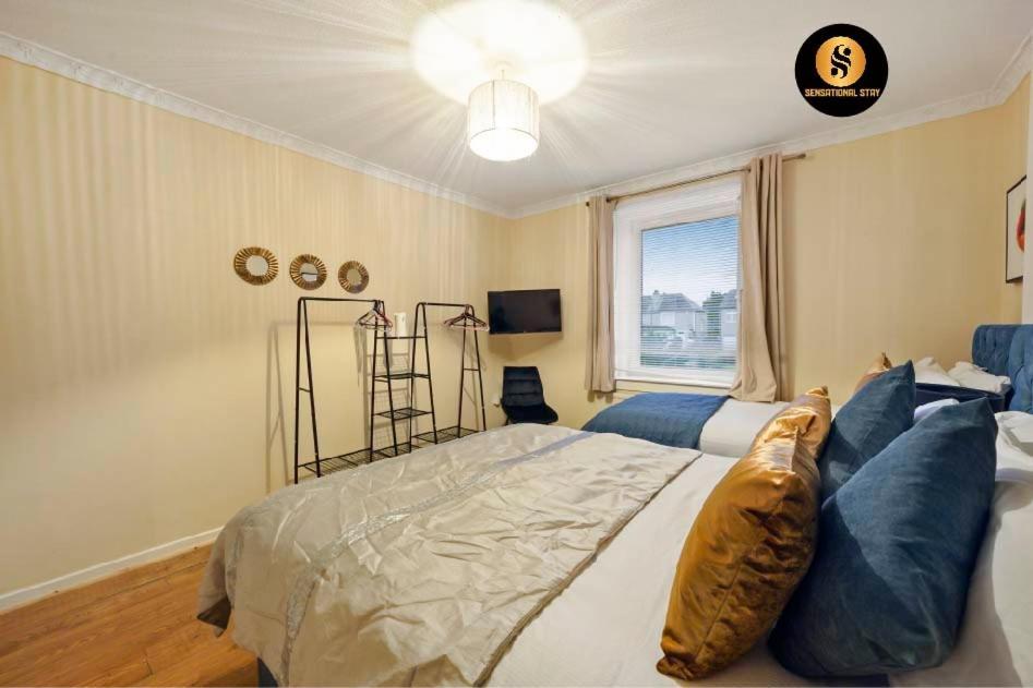 4 Bedrooms Apartment By Sensational Stay Short Lets & Serviced Accommodation EDI Kültér fotó