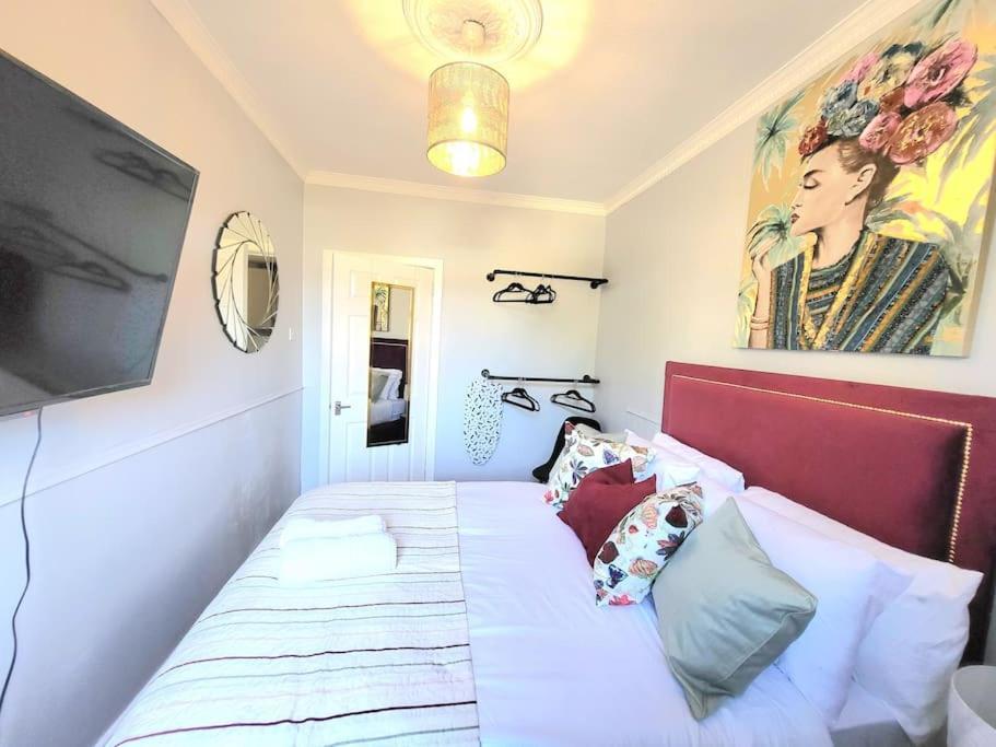 4 Bedrooms Apartment By Sensational Stay Short Lets & Serviced Accommodation EDI Kültér fotó