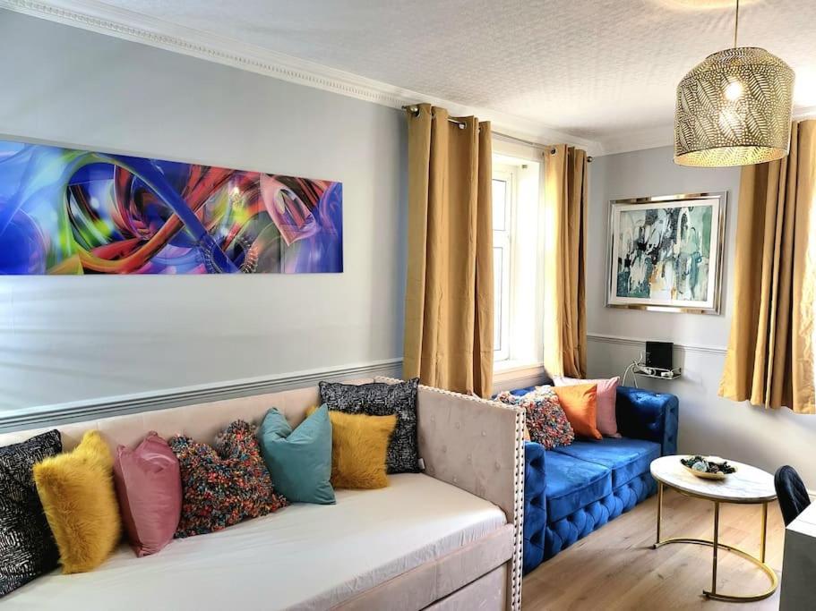 4 Bedrooms Apartment By Sensational Stay Short Lets & Serviced Accommodation EDI Kültér fotó