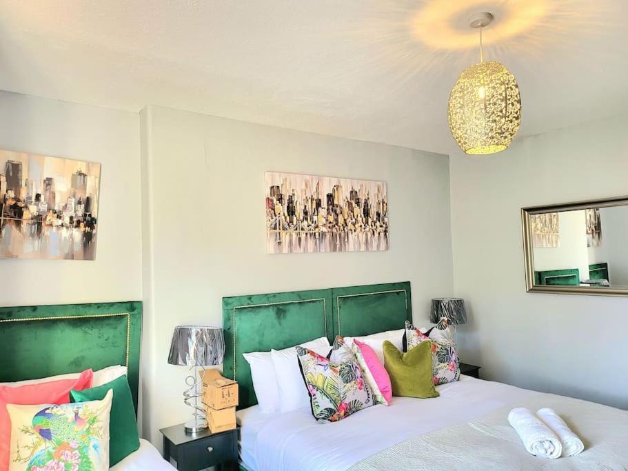 4 Bedrooms Apartment By Sensational Stay Short Lets & Serviced Accommodation EDI Kültér fotó